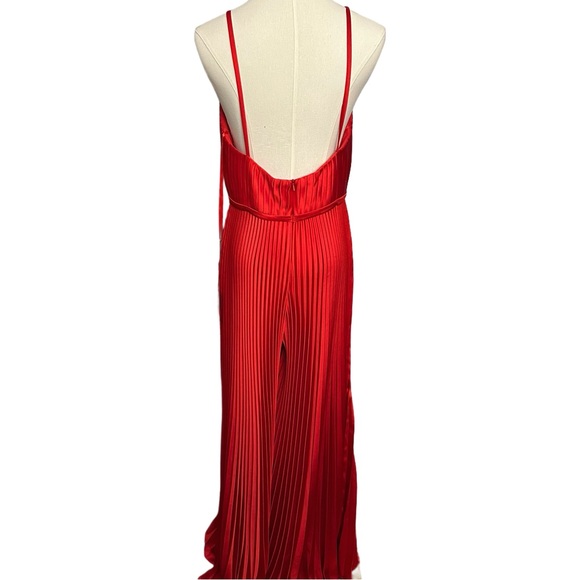 MAC DUGGAL Red Pleated Plunge Neck Wide Leg Jumpsuit - Picture 7 of 13